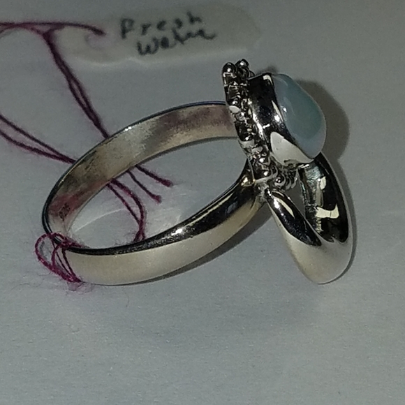 New Crescent moon Fresh water pearl ring Size 9 - Picture 2 of 6